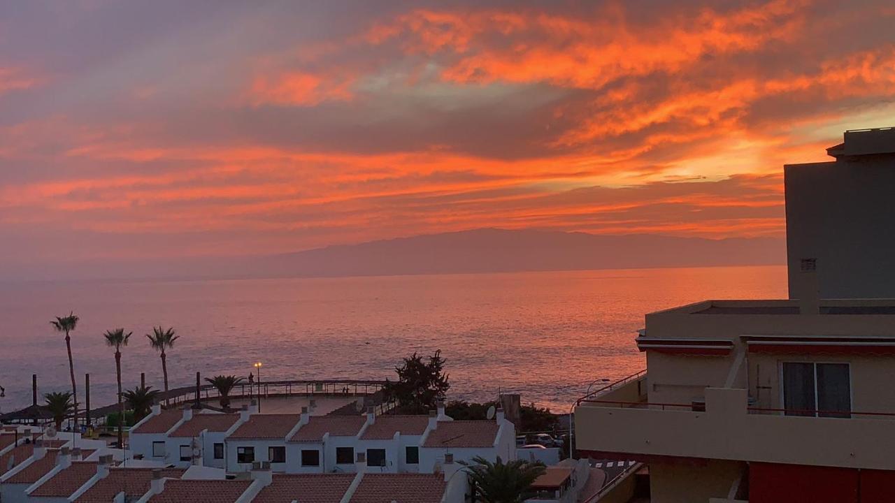Appartamento Cozy Beachfront Flat With Pool & Panoramic Sea View Terrace Puerto de Santiago  Esterno foto